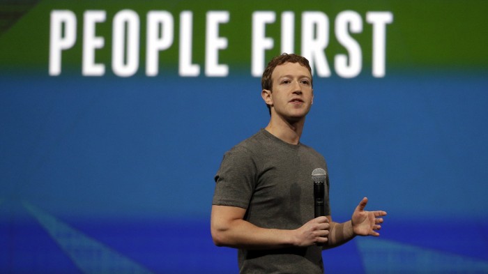 Ông chủ Facebook sẽ chiến đấu để bảo vệ người Hồi giáo