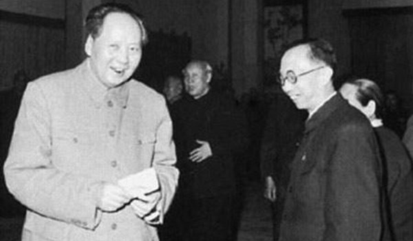 Chuyện Phổ Nghi từ chối  phụ cấp của Mao Trạch Đông