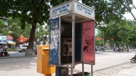 Hà Nội: Hàng loạt bốt điện thoại bị bỏ quên