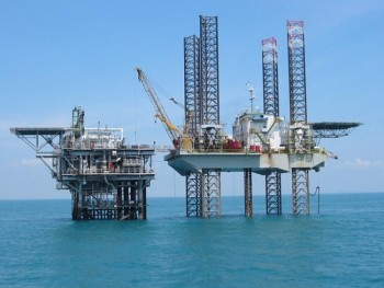 Chân đế giàn khoan và công nghệ sinh học