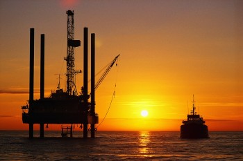 Sau thỏa thuận OPEC - giá dầu khởi sắc