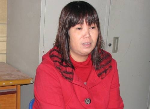"Tú bà" Trung Quốc thuê người tán tỉnh thiếu nữ qua mạng