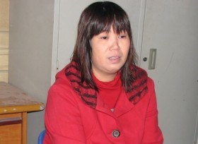 "Tú bà" Trung Quốc thuê người tán tỉnh thiếu nữ qua mạng