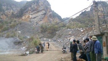 Thanh Hóa: Sập mỏ đá, 8 người thương vong