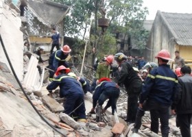 Ninh Bình: Sập nhà xưởng công ty may, 4 người thương vong