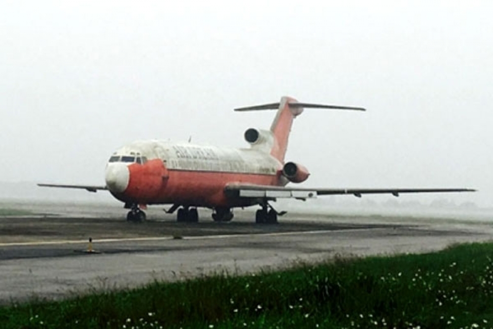Thanh lý máy bay Boeing 727-200 vô chủ tại Nội Bài