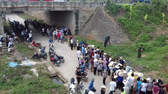 ha noi phat hien xac thanh nien tai dai lo thang long