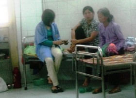 Nghịch lý ở BV Bạch Mai: Bệnh nhân không ăn cơm vẫn phải đóng tiền (?!)