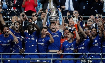 Man Utd nhường Chelsea Cup FA mùa 2017-2018