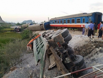 Phó Thủ tướng yêu cầu khắc phục hậu quả vụ tai nạn đường sắt ở Thanh Hóa