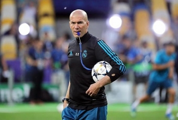Món quà Zidane tặng cho HLV kế nhiệm ở Real Madrid