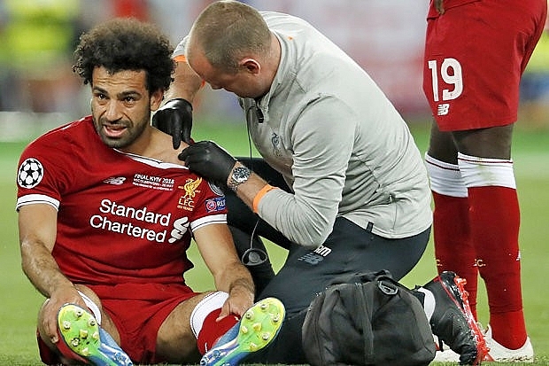 Salah lên tiếng về vụ bị Ramos 