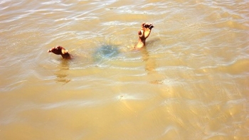 Hà Nội: Hai chị em bị đuối nước tại ao đình