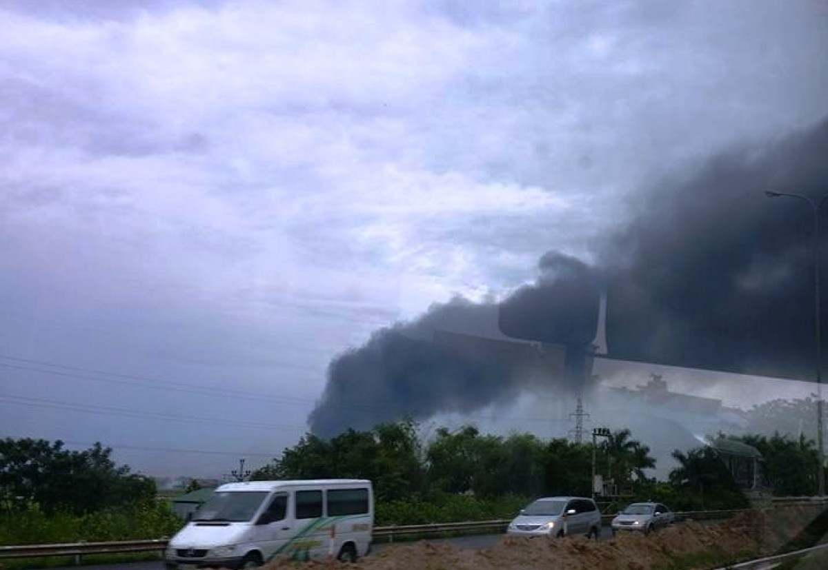 Bắc Ninh: Cháy lớn tại công ty sản xuất nhựa