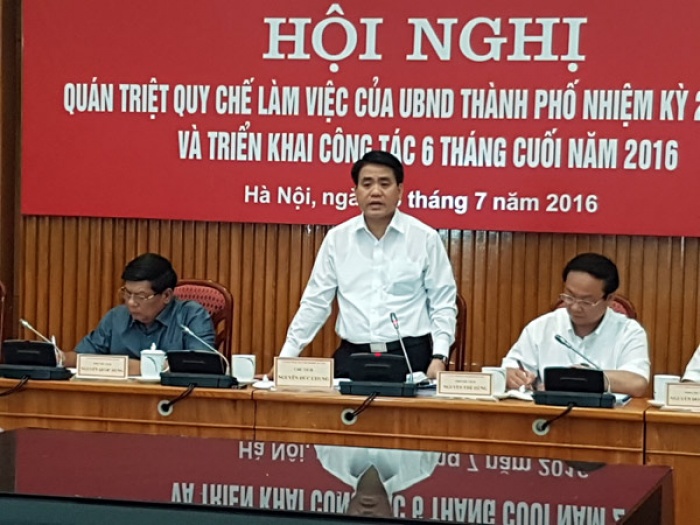 Chủ tịch Hà Nội: Dứt khoát không để xe khách chạy 'xuyên tâm'