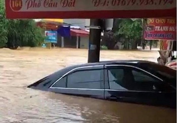Phú Thọ: 6 nhà dân bị sập, hàng trăm hộ phải di dời vì mưa lũ