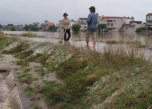 Hà Nội: Hai chị em ruột bị đuối nước