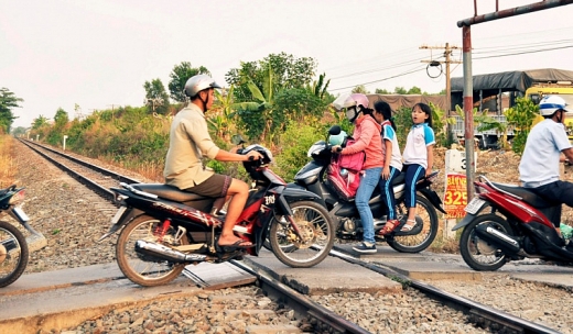 60 cac vu tngt duong sat xay ra o duong ngang dan sinh