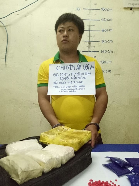 Bốn đối tượng người Lào vận chuyển 30.000 viên ma túy tổng hợp