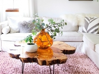 Vẻ đẹp của những chiếc bàn gỗ tự nhiên