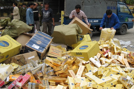 Buôn lậu 1.500 bao thuốc lá trở lên sẽ bị khởi tố