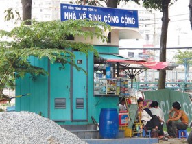 Hà Nội nói về việc xây nhà vệ sinh công cộng giá "khủng"