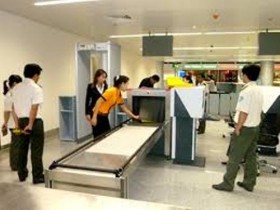 Mang 3,6kg cocaine nhập cảnh qua sân bay Nội Bài