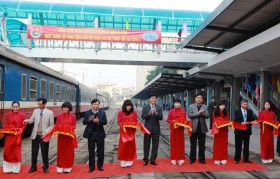 Khánh thành 2 cầu vượt cho khách bộ hành tại ga Hà Nội