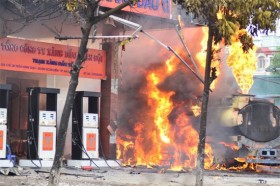 Hà Nội: 12 người chết trong các vụ cháy nổ