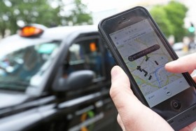 Tạm dừng hoạt động của taxi Uber?