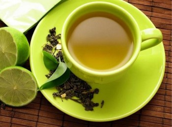 Thường xuyên uống trà xanh sẽ bị vô sinh?