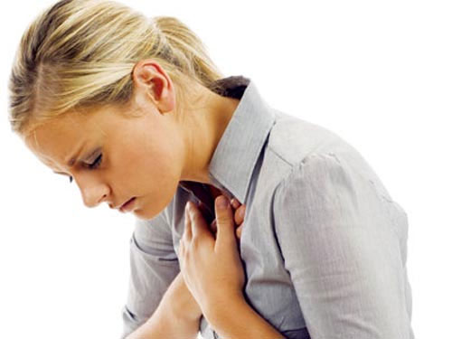 6 dấu hiệu đau tim chị em không nên bỏ qua