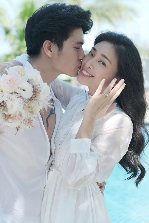 Ngô Thanh Vân chính thức nhận lời cầu hôn của bạn trai kém tuổi