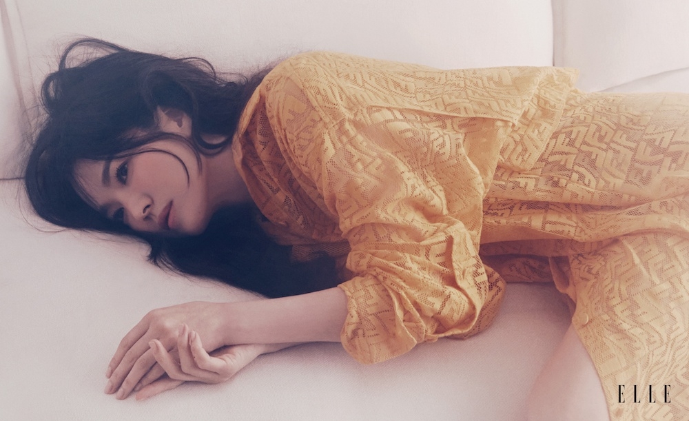 Song Hye Kyo chia sẻ loạt ảnh mới trên bìa tạp chí thời trang, gây ấn tượng với vẻ đẹp 