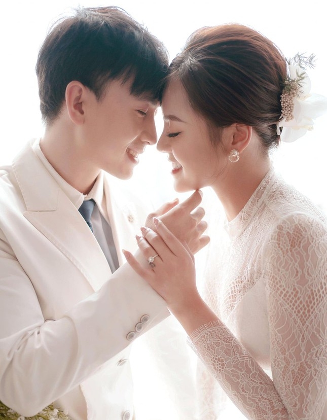Cặp đôi Hoàng Huy - Khánh Thy trong phim 