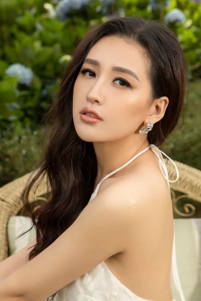 Hoa hậu Mai Phương Thúy xinh đẹp và giỏi giang cỡ nào?