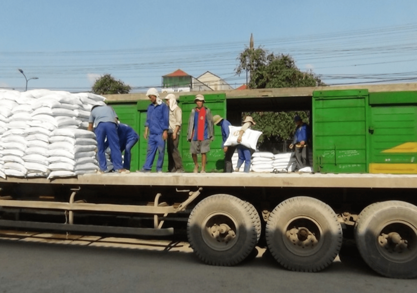 Chính phủ xuất cấp hơn 130 nghìn tấn gạo hỗ trợ 24 tỉnh, thành