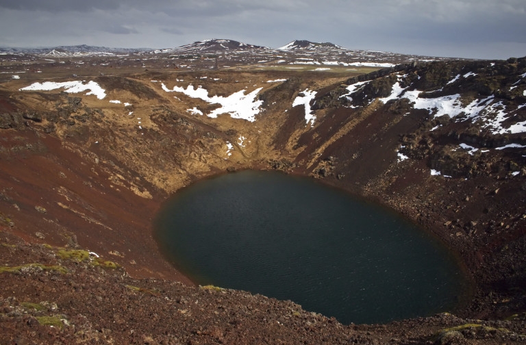 ho mieng nui lua 3000 nam tuoi tuyet dep o iceland