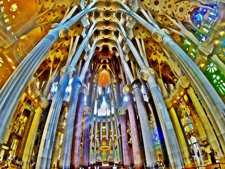Nhà thờ Sagrada Familia - kiệt tác nghệ thuật của Tây Ban Nha