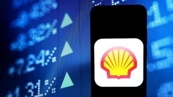 Lợi nhuận của Shell giảm xuống mức thấp nhất 20 năm, nhưng cổ tức tăng