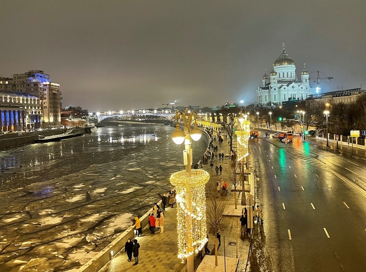 Moscow lung linh chào đón năm mới 2021