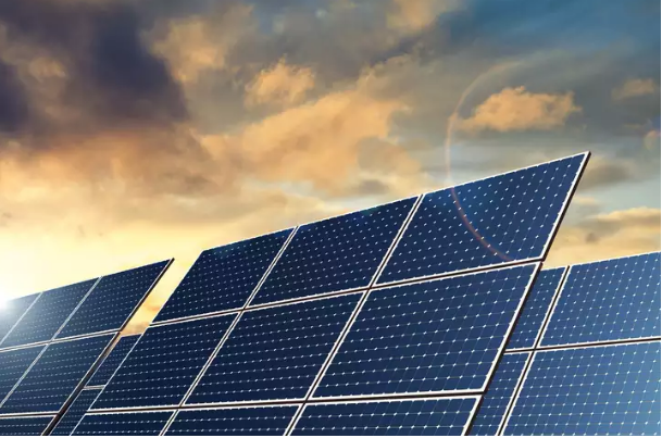 Iraq tìm kiếm các nhà đầu tư quốc tế để xây dựng 7 nhà máy điện mặt trời