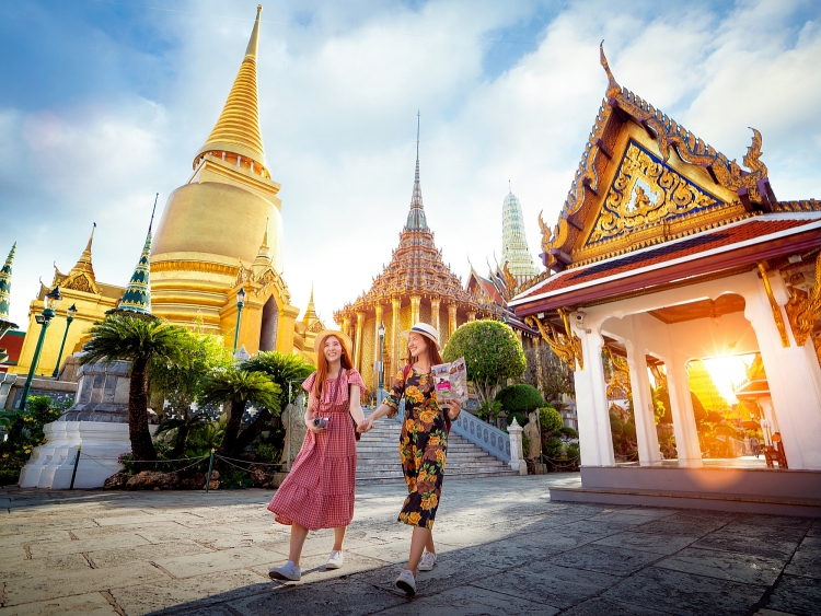 Lượng khách du lịch nước ngoài đến Thái Lan giảm xuống mức thấp nhất thập kỷ