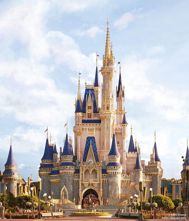 Sự thay đổi của lâu đài Cinderella của Disney World qua các năm