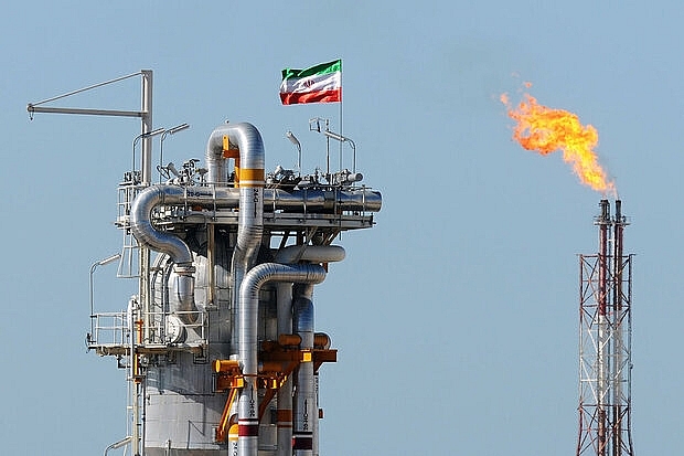 Iran trở thành nhà sản xuất dầu lớn thứ hai của OPEC trong tháng 2