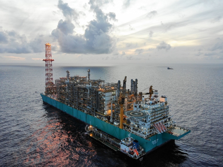 Petronas hợp tác với CNOOC về LNG và năng lượng