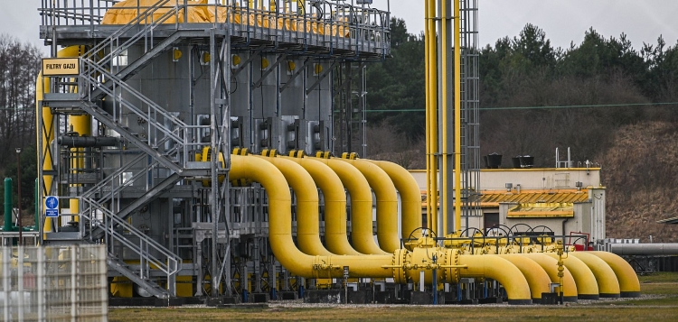 Gazprom giảm một nửa lượng khí đốt bơm đến châu Âu qua Ukraine