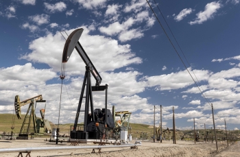 Cơ quan xếp hạng tín dụng Fitch thay đổi dự báo giá dầu