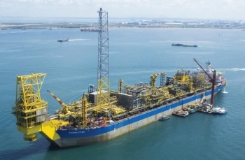 Eni phát hiện giếng dầu mới ngoài khơi Angola lên đến 250 triệu thùng