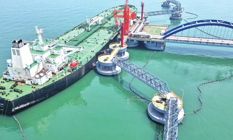 Trung Quốc giảm hạn ngạch xuất khẩu các sản phẩm dầu mỏ